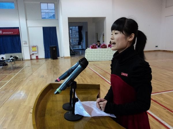 全國道德模范曹陽飛宇事跡報告感動三明九中師生