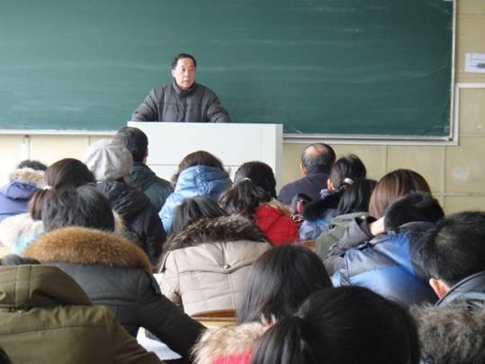 (圖文)安徽工業(yè)大學(xué)工商學(xué)院召開安全穩(wěn)定工作會(huì)議