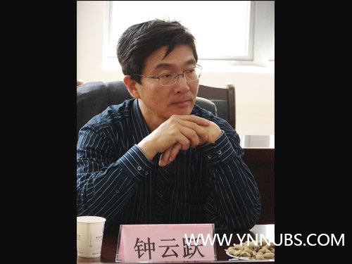 云南大學滇池學院到云南師范大學商學院楊林校區交流訪問,共謀發展