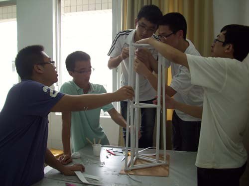 首屆建工文化節(jié)開(kāi)幕式暨第二屆大學(xué)生結(jié)構(gòu)模型創(chuàng)作大賽成功舉行