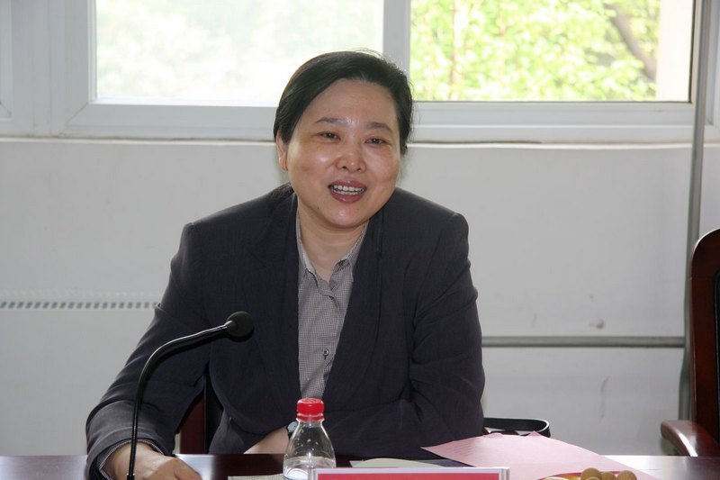 河南省教育廳廳長王艷玲一行到許昌學(xué)院考察指導(dǎo)工作
