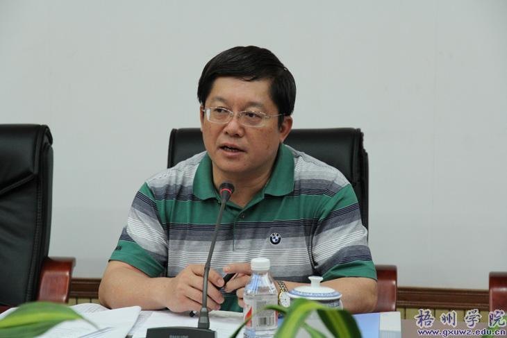 推進(jìn)職稱評(píng)審工作 加快專業(yè)技術(shù)隊(duì)伍建設(shè)