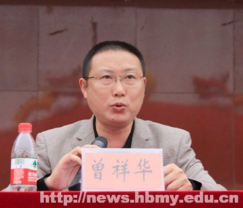 湖北民族學院2012年“攜手共建創新型校園”科技活動周拉開序幕