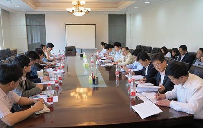 山東省榮成市科技局領導及企業(yè)代表到渤海大學進行產(chǎn)學研合作洽談