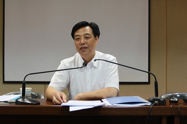 省委高校工委組織處肖慎鋼處長(zhǎng)來武漢工程大學(xué)做報(bào)告