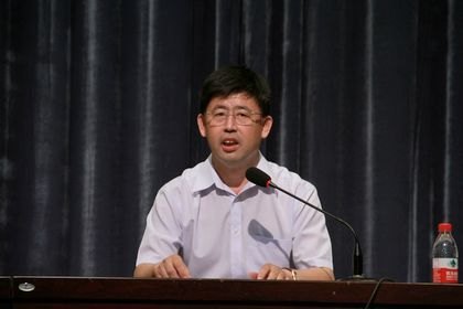 實施全面質(zhì)量管理 建設特色一流大學學校召開2011—2012學年度工作總結(jié)暨下學年工作部署會
