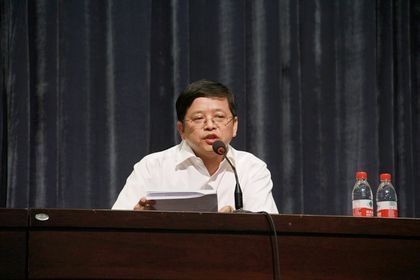 實施全面質(zhì)量管理 建設特色一流大學學校召開2011—2012學年度工作總結(jié)暨下學年工作部署會