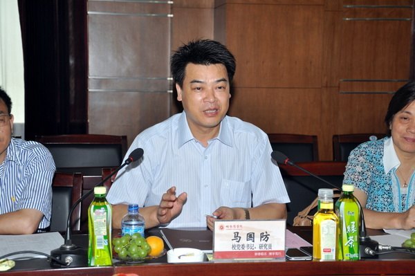 校黨委書記馬國防率團考察哈爾濱學院