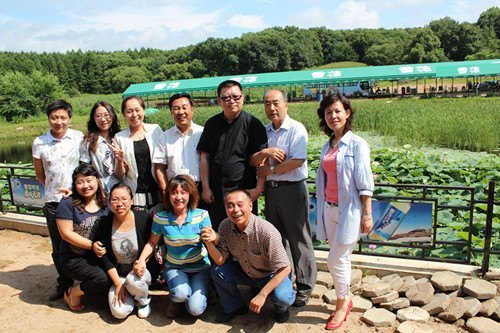 長(zhǎng)春建筑學(xué)院舉辦消夏聯(lián)歡會(huì) 董事長(zhǎng)親切慰問