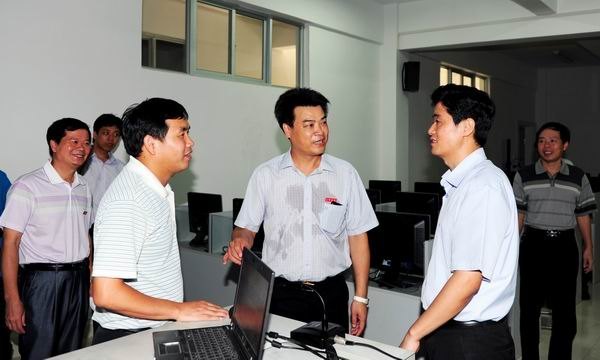 余紅勝張麗娟等市領導調研科技創新工作
