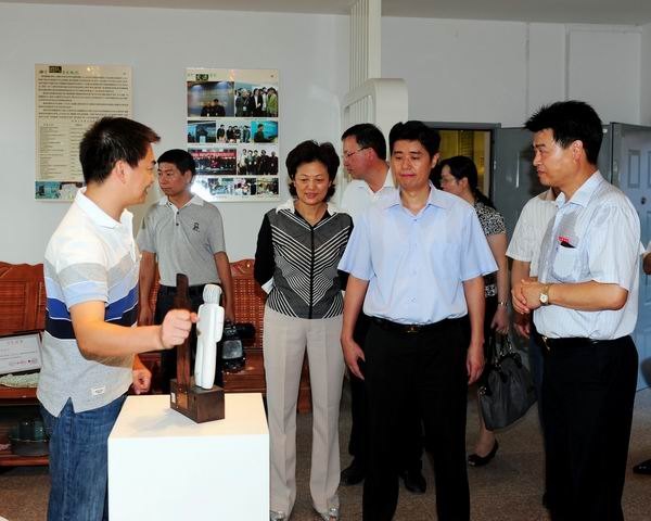 余紅勝張麗娟等市領導調研科技創新工作
