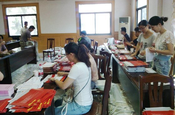 【視頻】皖西學(xué)院2012年高招錄取工作順利結(jié)束