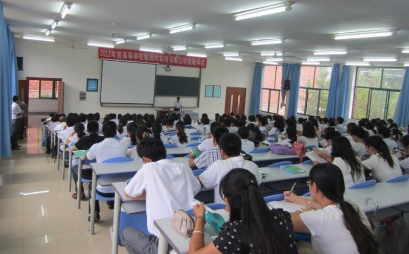 2012年度煙臺威海地區高校教師崗前培訓面授工作順利結束