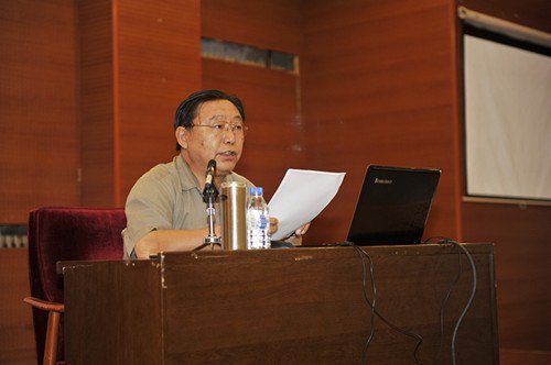 長春建筑學(xué)院召開2012—2013學(xué)年第一次教職工大會(huì)
