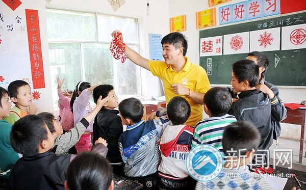 7名師生遠赴貴州貧困山區開展“愛心之旅 溫暖同行”暑假實踐活動