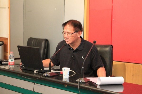 南京藝術學院對2012年新進教職工進行集中培訓