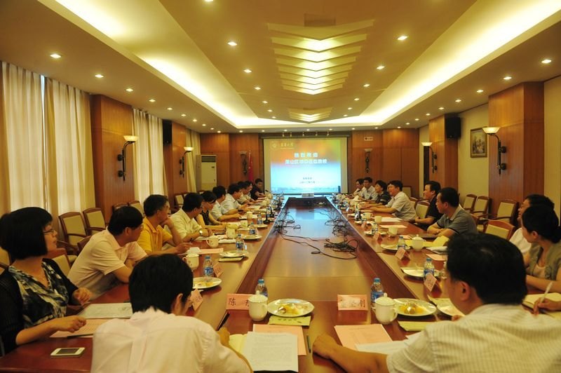 徐明稚校長會見蕭山區(qū)領導一行 深入洽談校區(qū)合作事宜
