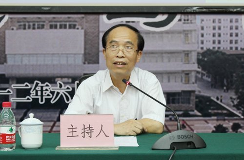 提升能力促發展 真抓實干創佳績——廣西師范學院知行干部學堂2012年暑期中層領導干部培訓班開班