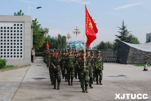團結就是力量 堅持就是勝利
