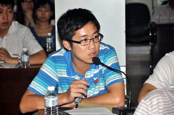 三明學(xué)院召開2012年新教師座談會(huì)