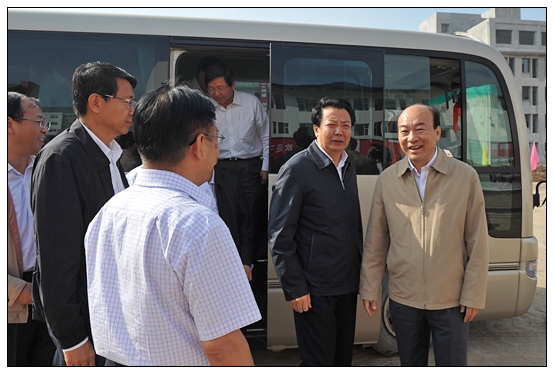 王君省長在教師節(jié)之際視察晉中學(xué)院新校區(qū)
