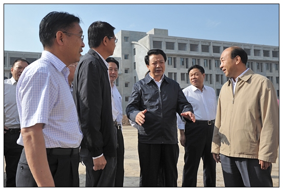 王君省長在教師節(jié)之際視察晉中學(xué)院新校區(qū)