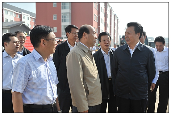 王君省長在教師節(jié)之際視察晉中學(xué)院新校區(qū)
