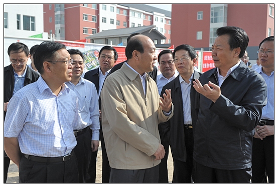 王君省長在教師節(jié)之際視察晉中學(xué)院新校區(qū)