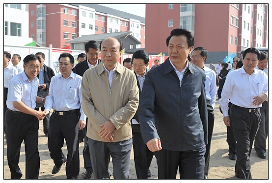 王君省長在教師節(jié)之際視察晉中學(xué)院新校區(qū)