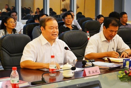 尊師重教 市委書記黃業斌蒞臨惠州學院慰問