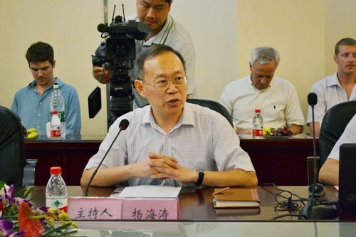 尊師重教 市委書記黃業斌蒞臨惠州學院慰問