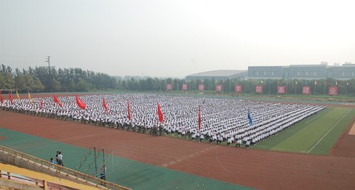 山東建筑大學(xué)隆重舉行2012級(jí)新生開學(xué)典禮