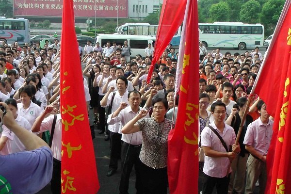 武漢工程大學(xué)教師代表參加湖北省“萬(wàn)名教師師德承諾”活動(dòng)