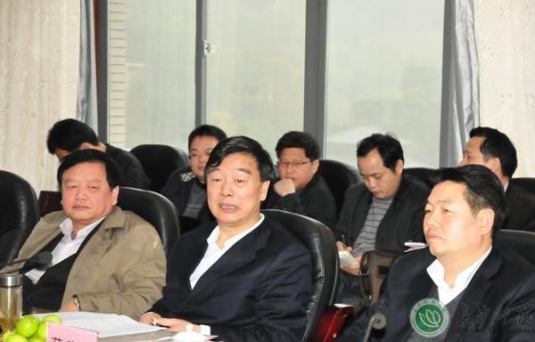 常務(wù)副省長于來山、省人大常委會副主任蔣作斌一行來校視察
