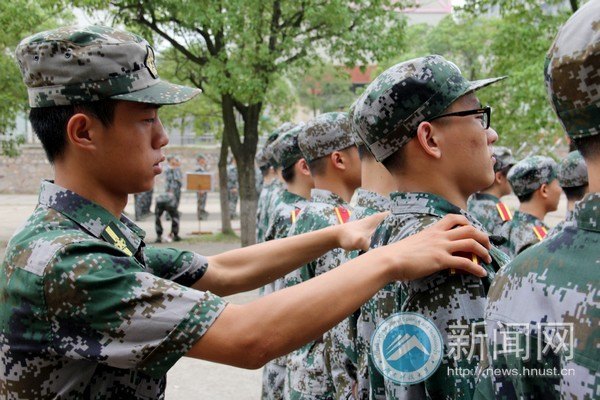 天公作美 軍訓(xùn)更精彩