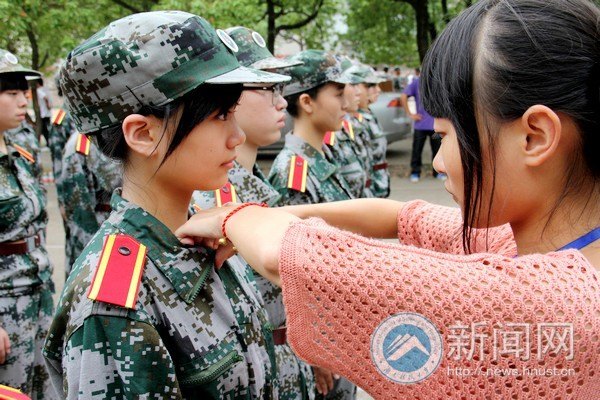 天公作美 軍訓(xùn)更精彩