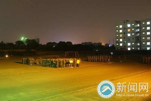 新生夜訓依舊神采奕奕