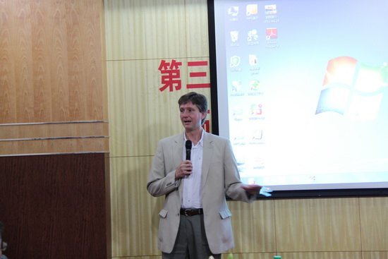 檢驗醫學院舉辦中英醫療創新與政策學術交流會