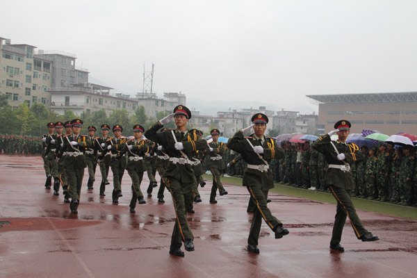 景德鎮陶瓷學院隆重舉行2012級新生開學典禮暨軍訓會操匯報大會