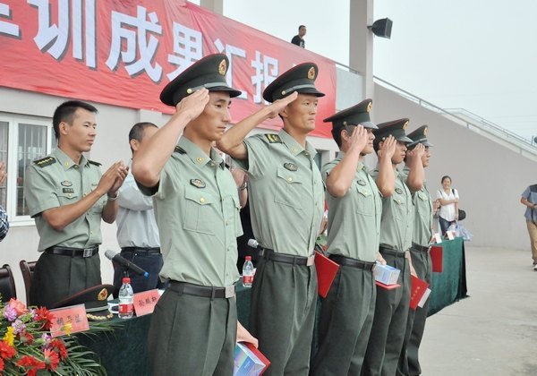 我們的軍訓(xùn)