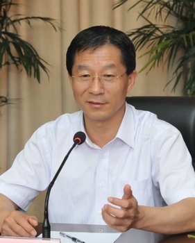 江蘇省副省長(zhǎng)曹衛(wèi)星視察常州工學(xué)院