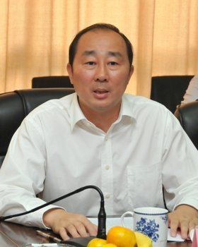 江蘇省副省長(zhǎng)曹衛(wèi)星視察常州工學(xué)院