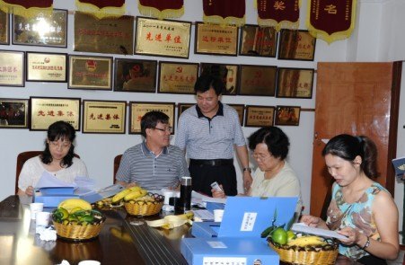 學校召開二級院(系、部)貫徹落實黨風廉政建設制度現場會