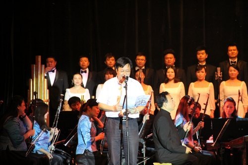中國歌劇舞劇院藝術家為湖北工業大學師生傾情演出