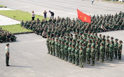 惠州學院2012級學生軍訓圓滿結束