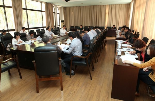 抓住主要環節 突破發展瓶頸 進一步提升水平 常州工學院召開2012年下半年學生工作會議