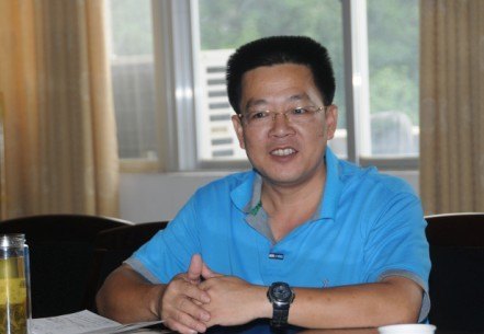 學校紀委組織2012年新任處級、科級輔導員進行集體廉政談話