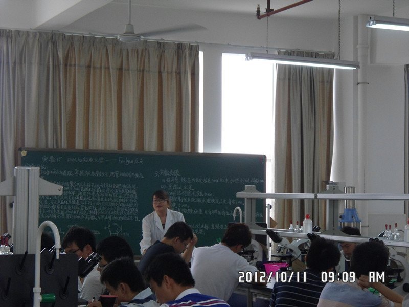 化學(xué)學(xué)院舉辦校第十二屆本科教學(xué)觀摩競賽選拔賽