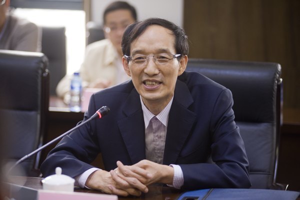 山東省委高校工委副書(shū)記傅華峰來(lái)校調(diào)研