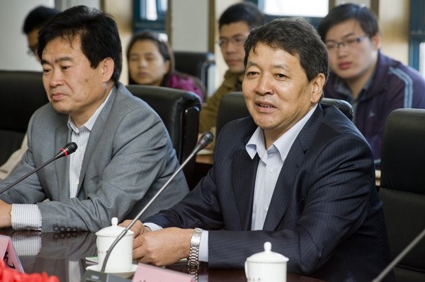 山東省民委副主任馬銀平來校調研